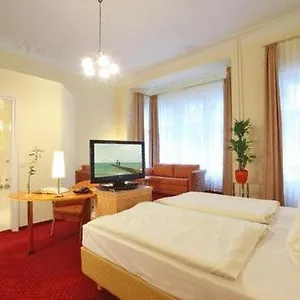 Vivaldi Am Kurfuerstendamm 3* Berlijn